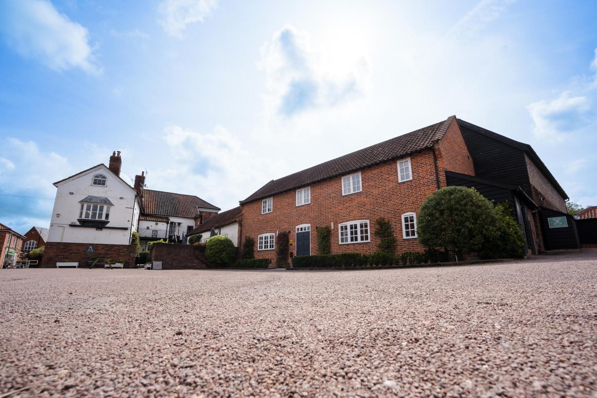 The Loddon Swan Bed and Breakfast Exteriör bild