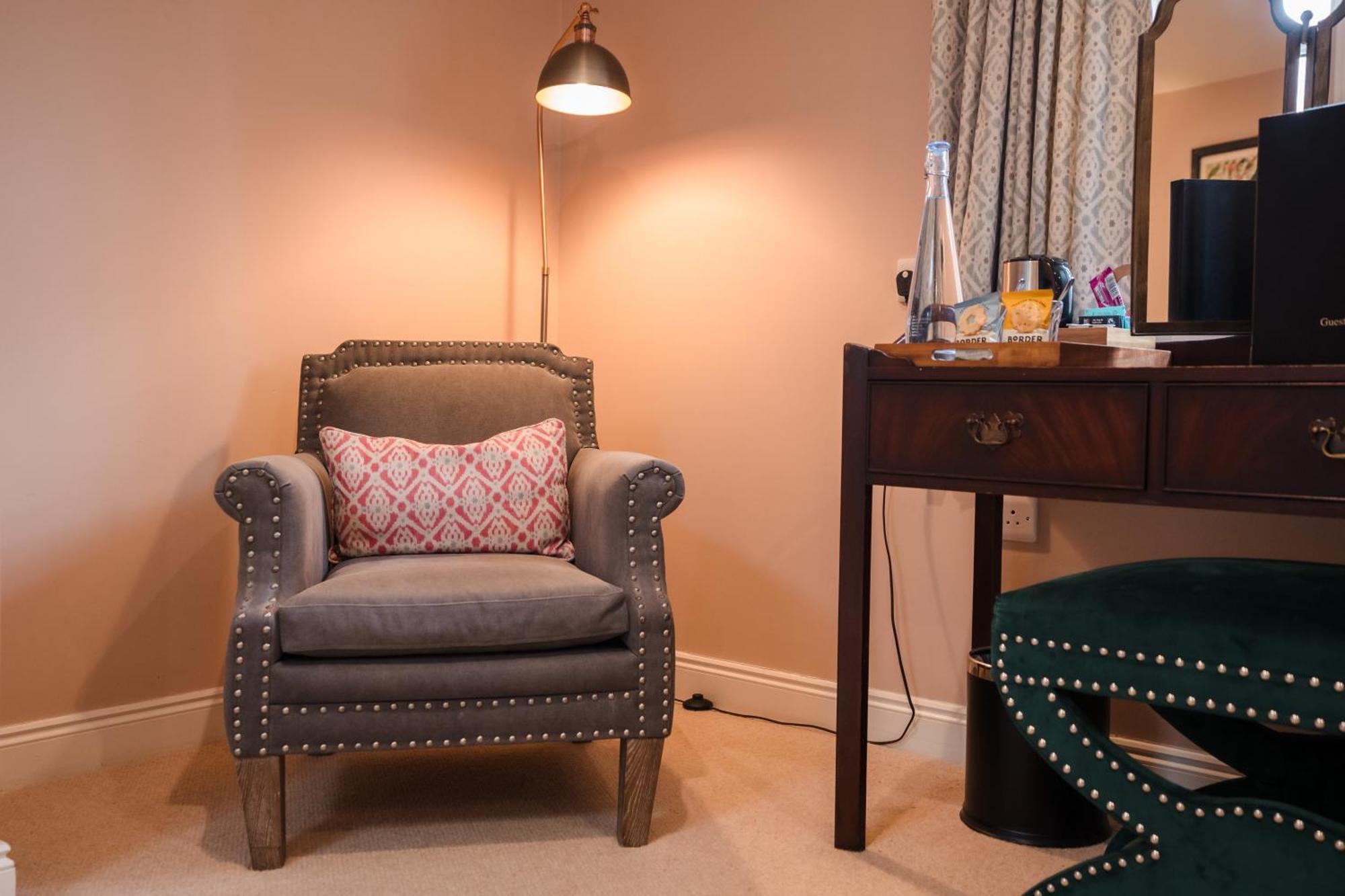 The Loddon Swan Bed and Breakfast Exteriör bild