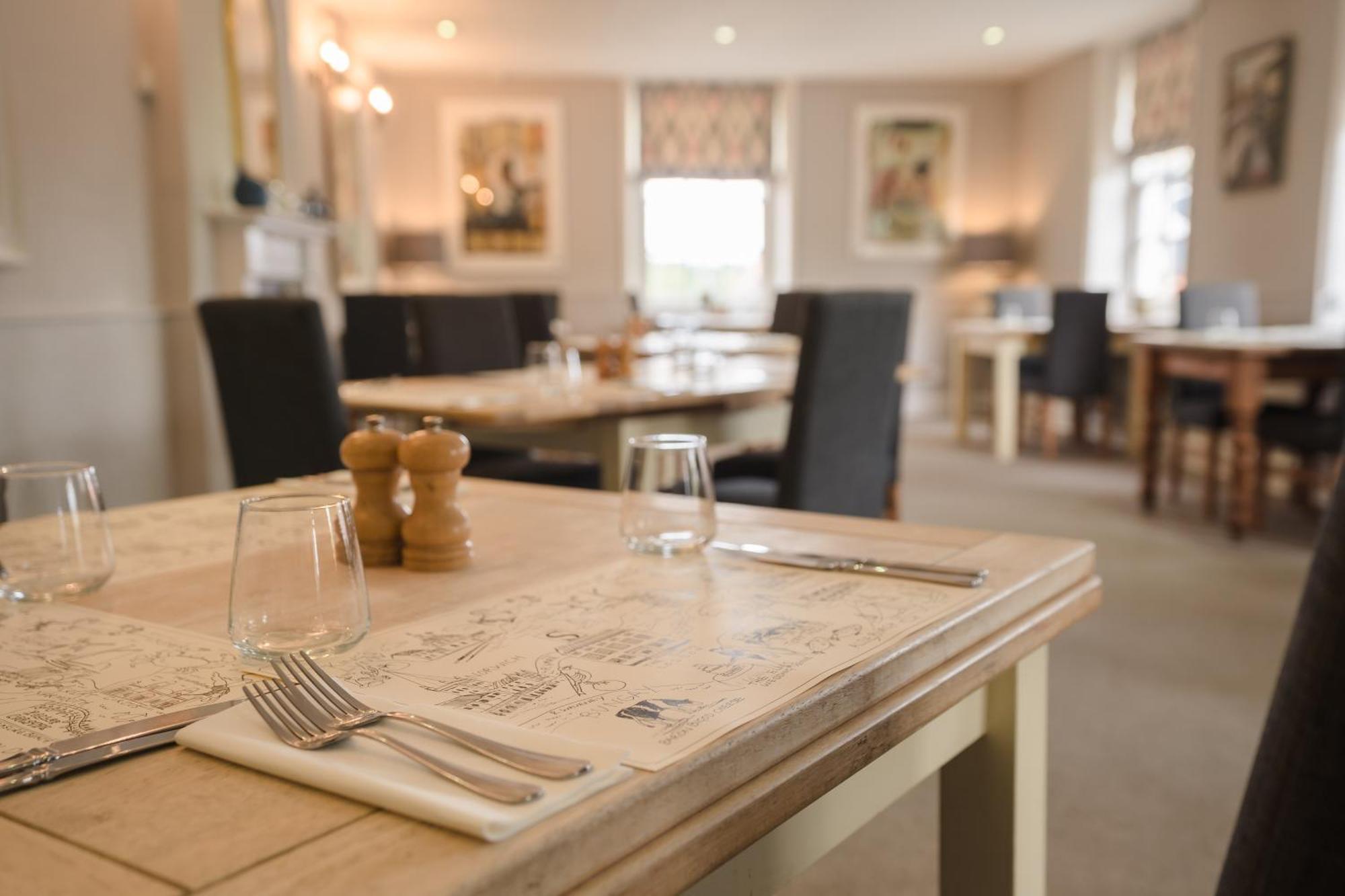 The Loddon Swan Bed and Breakfast Exteriör bild