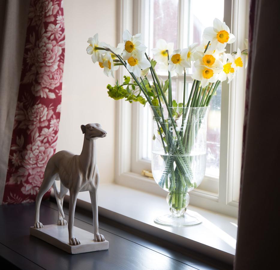 The Loddon Swan Bed and Breakfast Exteriör bild