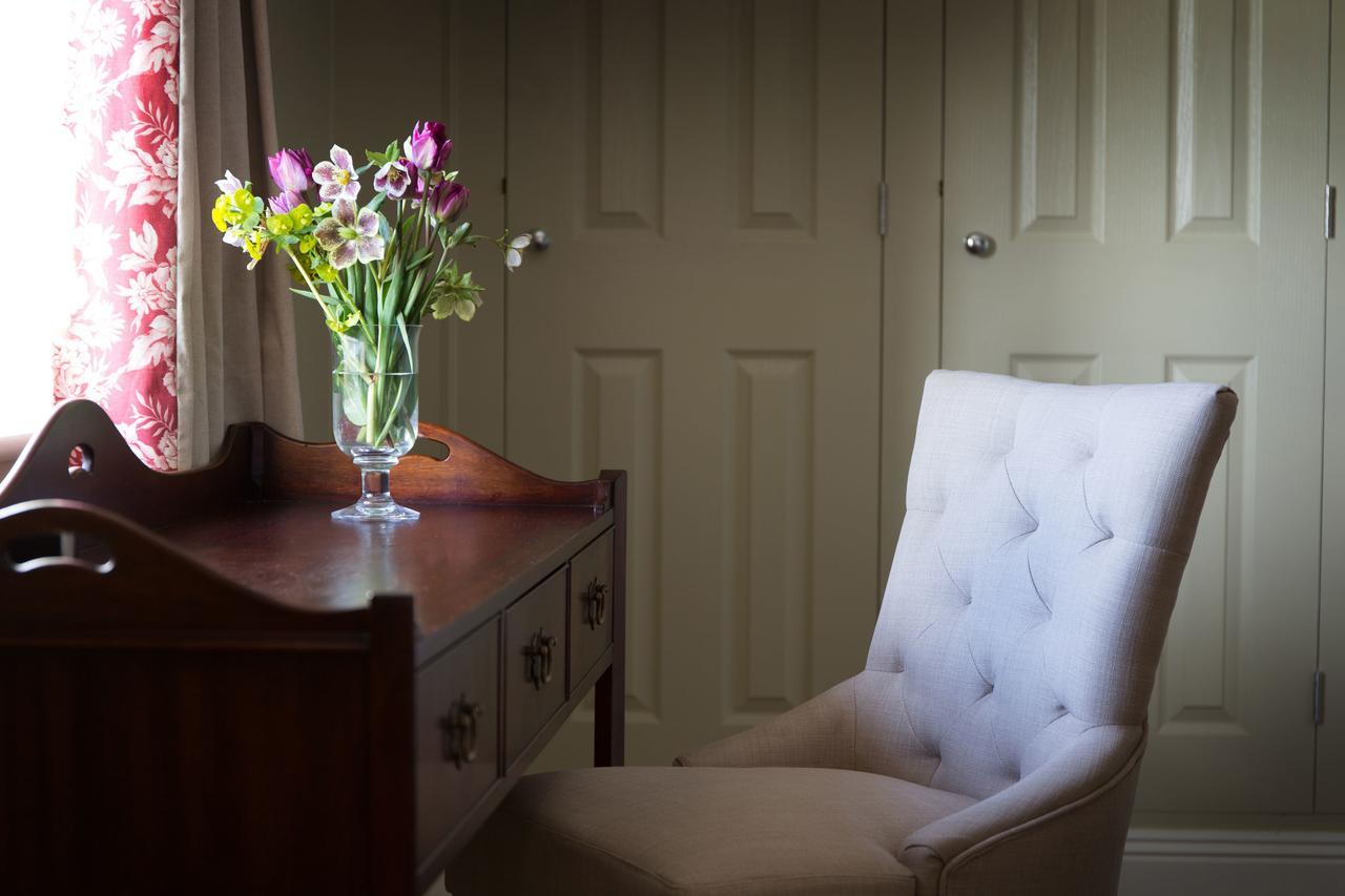 The Loddon Swan Bed and Breakfast Exteriör bild